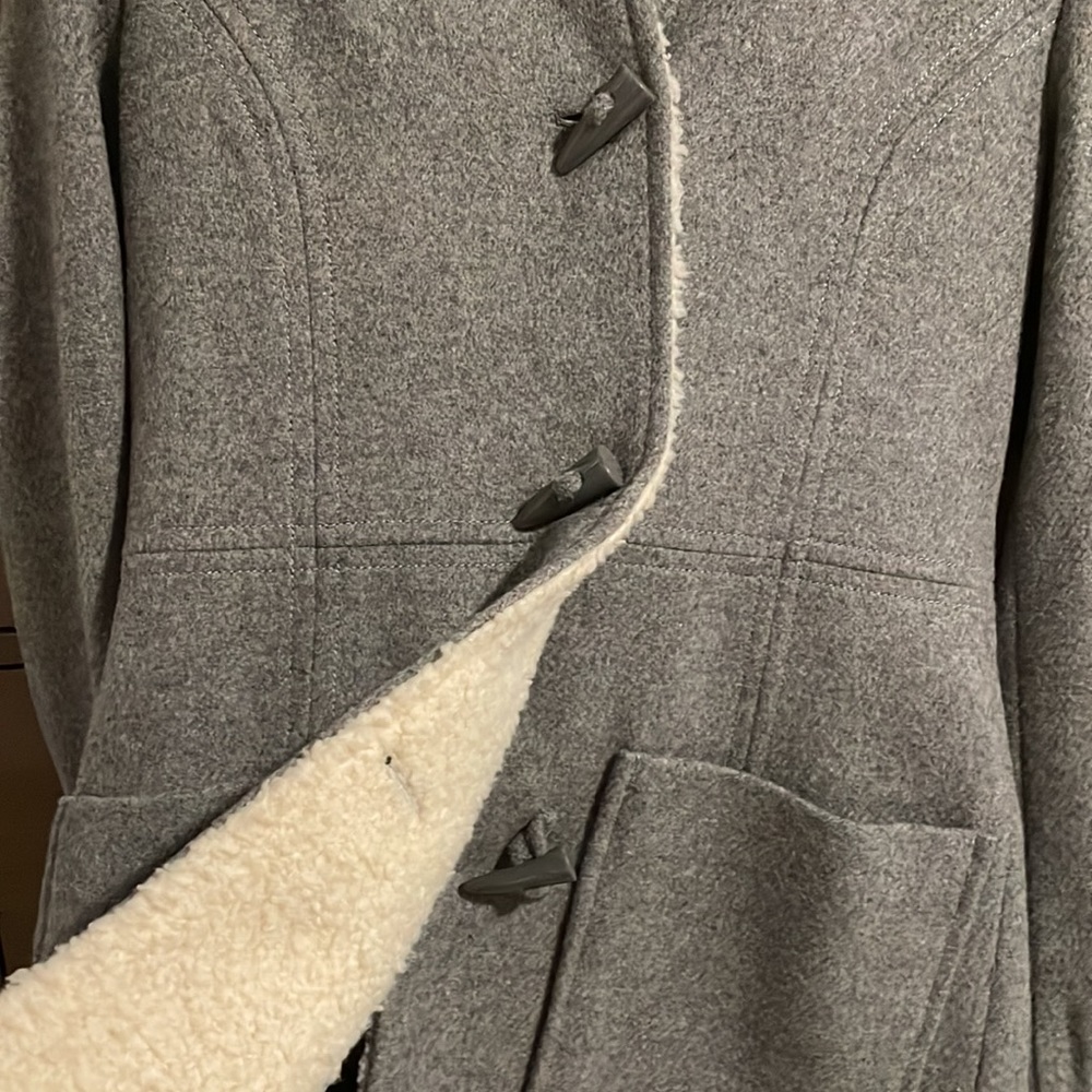 Peacoat - Picture 2 of 7